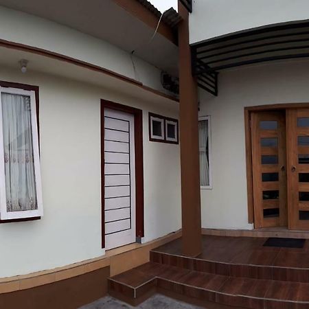 Bromo Deddy Homestay Eksteriør bilde
